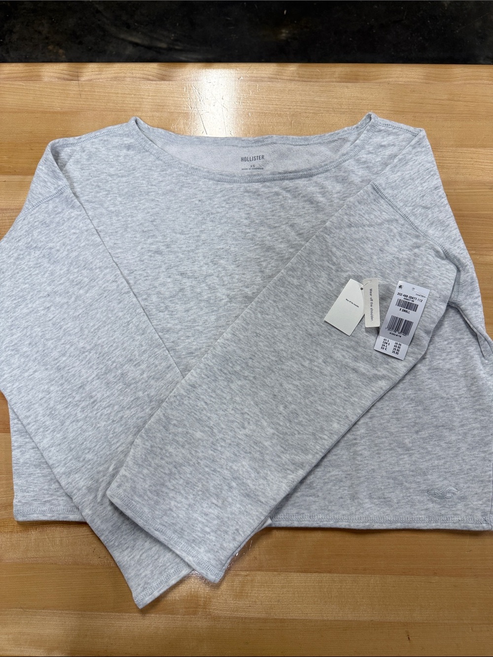 Hollister Heather Gray Cropped Crewneck Sweatshirt